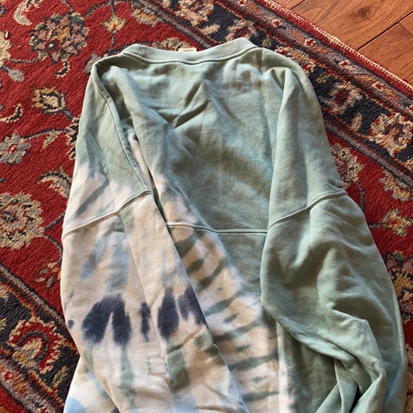 Victoria’s Secret - Picture 3 of 3